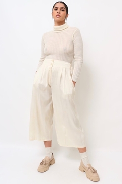 Calça pantacourt off white perolada cintura alta - comprar online