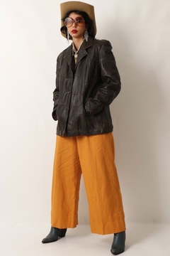 Imagem do jaqueta couro marrom recortes vintage