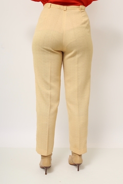 Calça amarela cintura alta textura - comprar online