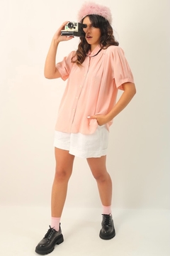 Camisa rosa manga bufante ombreira na internet