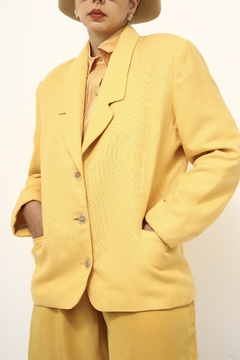 Blazer amarelo ombreira vintage - comprar online