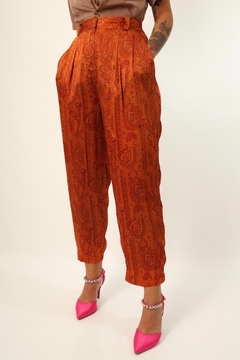 Calça acetinada cintura mega alta laranja - Capichó Brechó