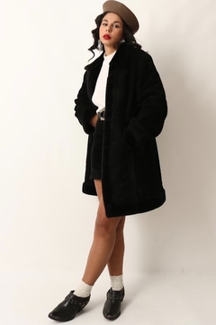 casaco camurça recorte e forro pelucia preto - comprar online