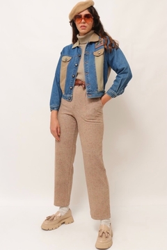 jaqueta cropped jeans recorte bege