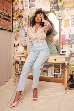Calça mom jeans azul clara cintura mega alta - loja online