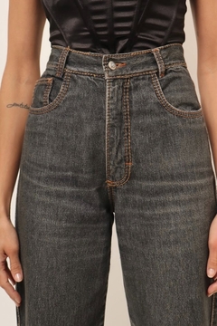calça jeans cintura alta vintage na internet
