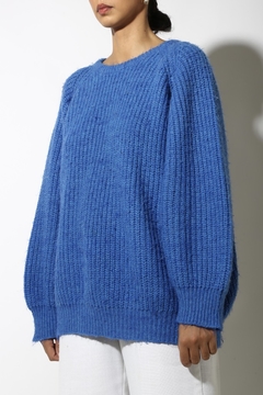 Pulôver tricot grosso manga bufante azul   na internet