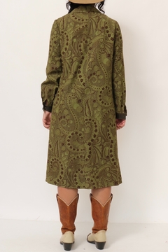 Casaco verde estampado viés de couro marrom - comprar online