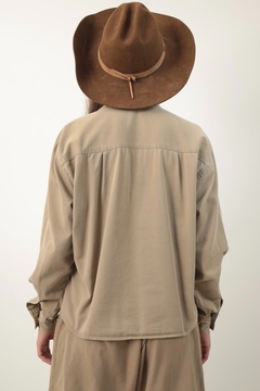 camisa safari cropped bege vintage