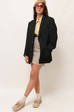 Blazer preto forrado com ombreira (Garbo) - comprar online