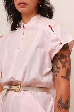 Imagem do Macacao rosa amplo vintage recorte ombro