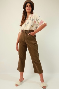 calça marrom pantacourt jeans verde - comprar online