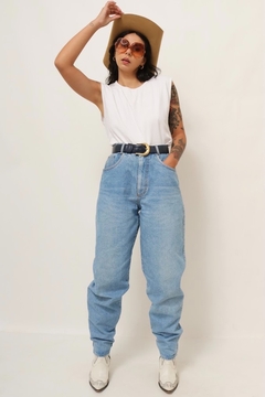 Imagem do calça jeans cintura alta azul 90’s
