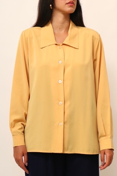 Camisa amarela classica amarela ombreira - comprar online
