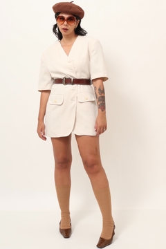 Vestdio blazer off white curto 90´s garimpado em Barcelona - loja online