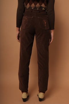 Calça veludo cotelê marrom cintura alta justa - loja online