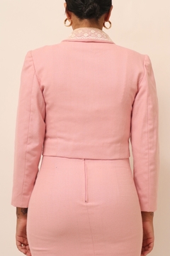 Conjunto de alfaiataria rosa blazer + saia - loja online