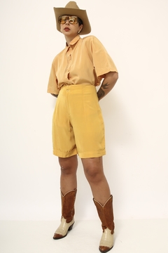 Imagem do Camisa amarela vintage levinha
