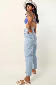 Calça jeans LEVIS cintura mega alta vintage - Capichó Brechó