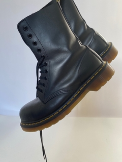 Imagem do Coturno Dr Martens preto couro 38