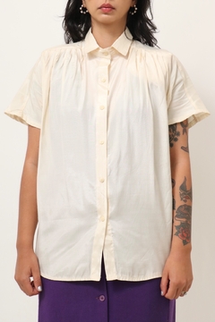 camisa manga curta bege vintage - loja online