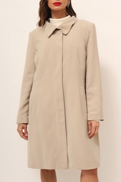 Imagem do casaco Calvin Klein bege forro matelasse