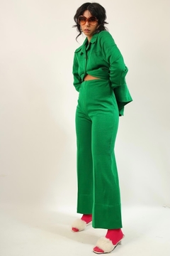 Conjunto verde blazer + calça flare 70’s - Capichó Brechó