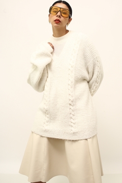 Imagem do Maxi pulover branco gola V