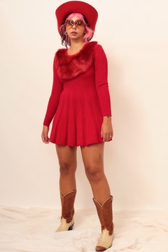 Vestido vermelho detalhe pelucia vintage na internet