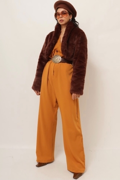 casaco cropped pelucia marrom na internet