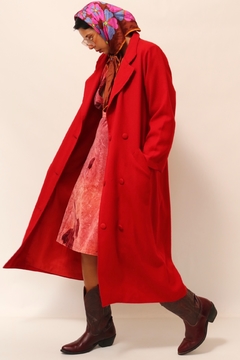 casaco vermelho forrado longo na internet