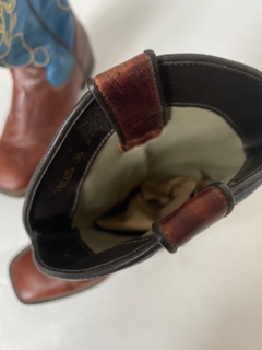 Bota cowboy couro azul com marrom - comprar online