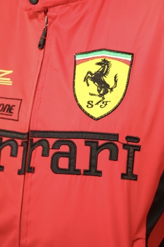 Jaqueta FERRARI vermelha vintage