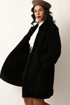 casaco camurça recorte e forro pelucia preto - loja online