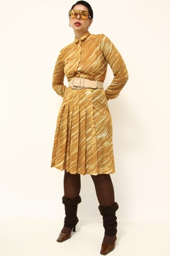 Imagem do Vestido tricot amarelo saia plissada