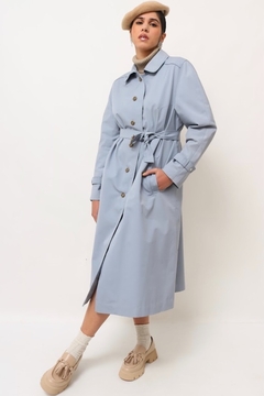 Trenc Coat azul bebe forrado c/cinto vintage