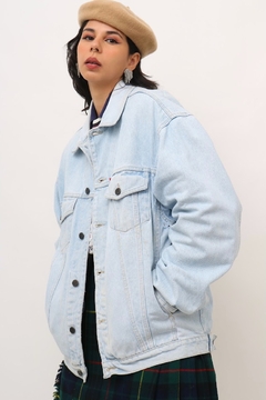 jaqueta jeans azul classica 90’s - Capichó Brechó