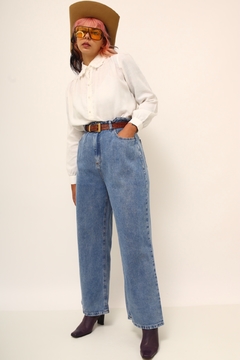 Calça jeans flare azul classica - comprar online