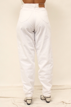 Calça MOM jeans cintura mega alta branca - Capichó Brechó