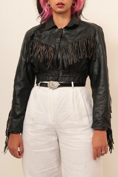 Jaqueta cropped couro franjas western