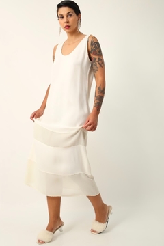 Vestido branco midi detalhe chiffon - loja online