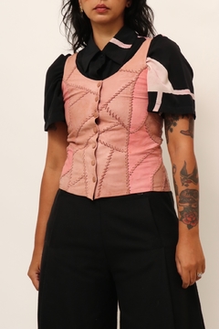 Blusa rosa 100% couro vintage recortes