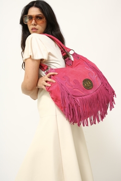 Imagem do Maxi bolsa rosa camurça franjas em couro