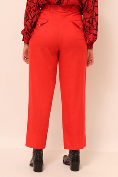 Calça cintura alta estilo linho vermelha vintage na internet