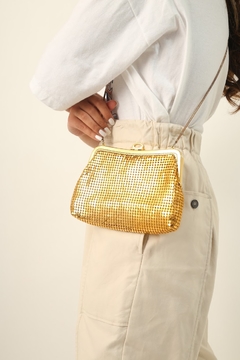 Bolsa malha metal dourada vintage - comprar online