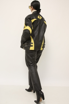 Jaqueta couro esportiva preta e amarela - loja online