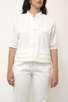 Camisa vintage branca bordado olympiadas