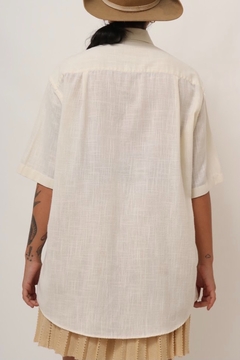 Imagem do camisa viscose off white vintage ampla