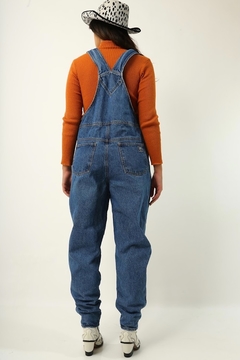 macacão jardineira jeans baggy vintage na internet