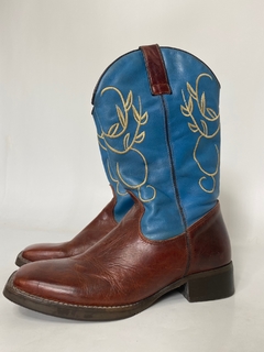 Bota cowboy couro azul com marrom